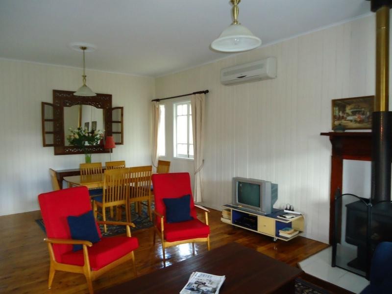 15 Foster Street, Glen Aplin, Stanthorpe QLD 4380