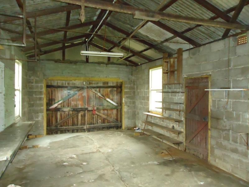 21-23 Rayleigh Street, Wallangarra, Stanthorpe QLD 4380