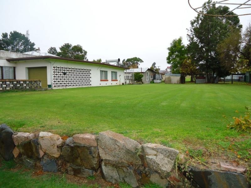 21-23 Rayleigh Street, Wallangarra, Stanthorpe QLD 4380