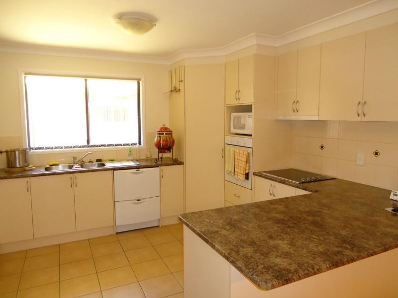 49 Hoult Street, Stanthorpe QLD 4380