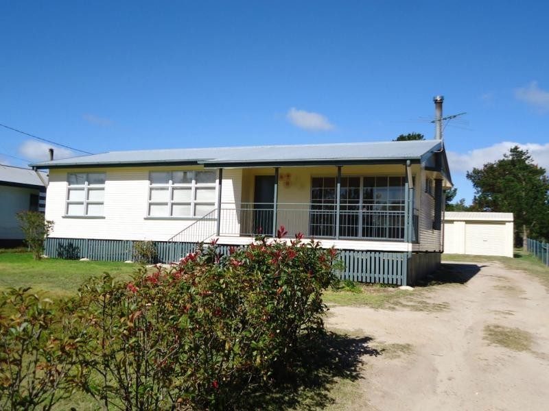 23 Church Road, The Summit, Stanthorpe QLD 4380