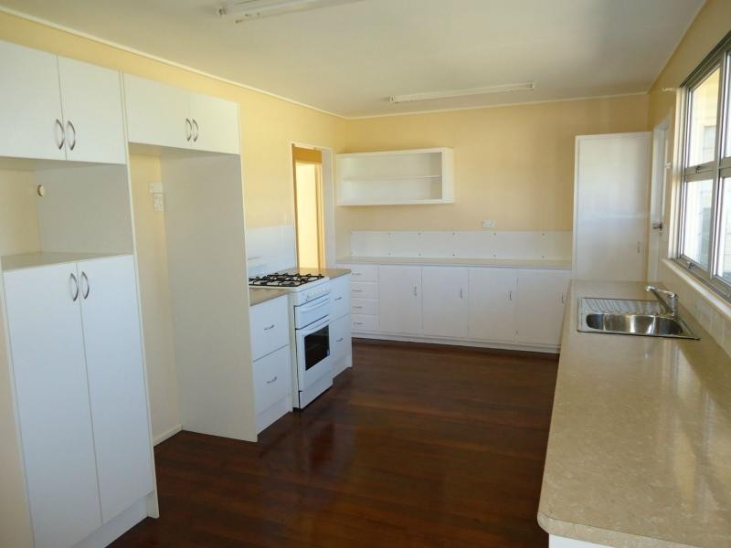 23 Church Road, The Summit, Stanthorpe QLD 4380