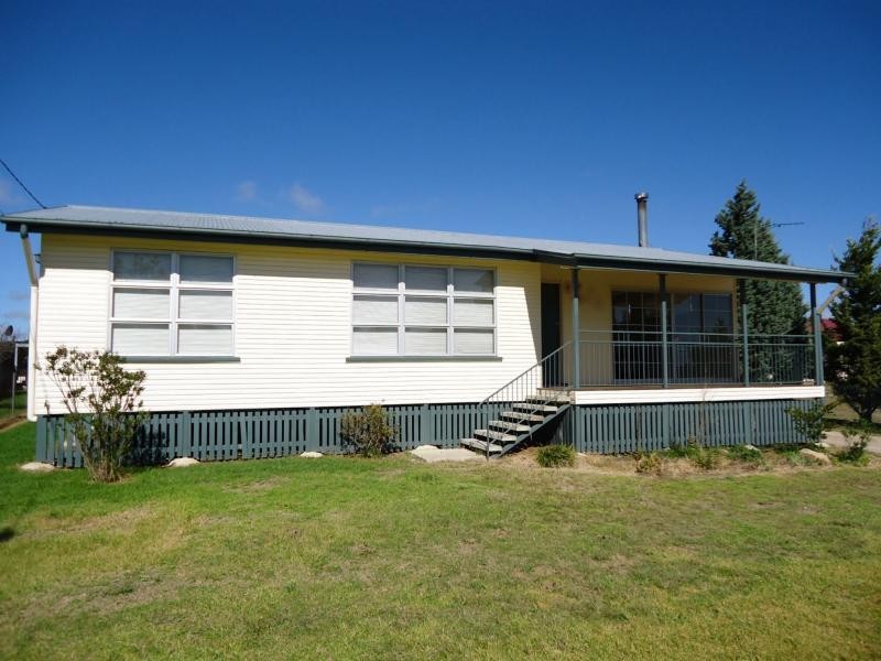 23 Church Road, The Summit, Stanthorpe QLD 4380