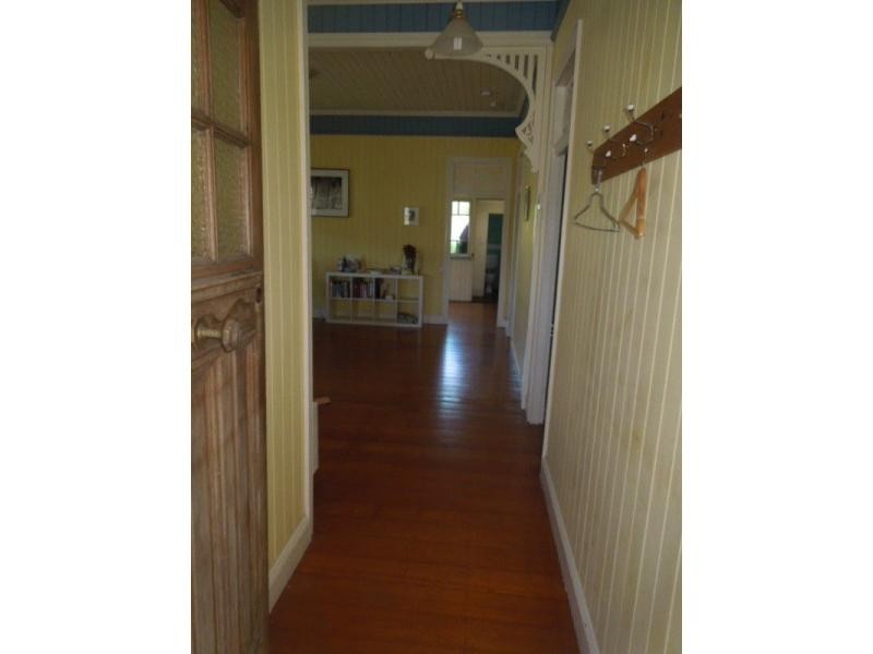 22 White Street, Graceville QLD 4075