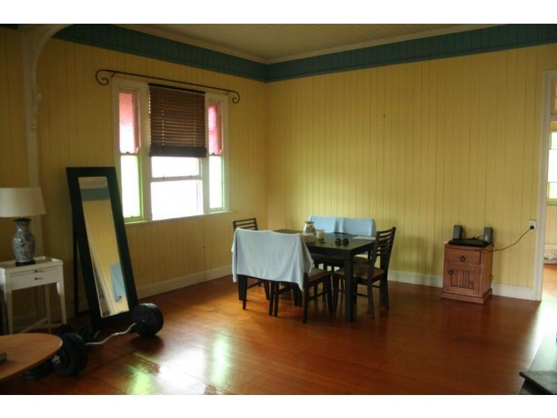 22 White Street, Graceville QLD 4075