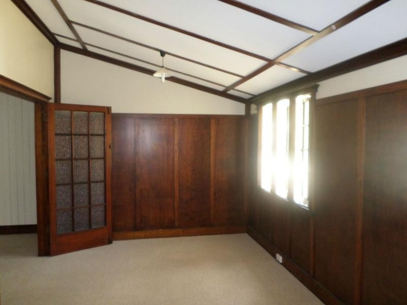 12 Marlborough Street, Sherwood QLD 4075