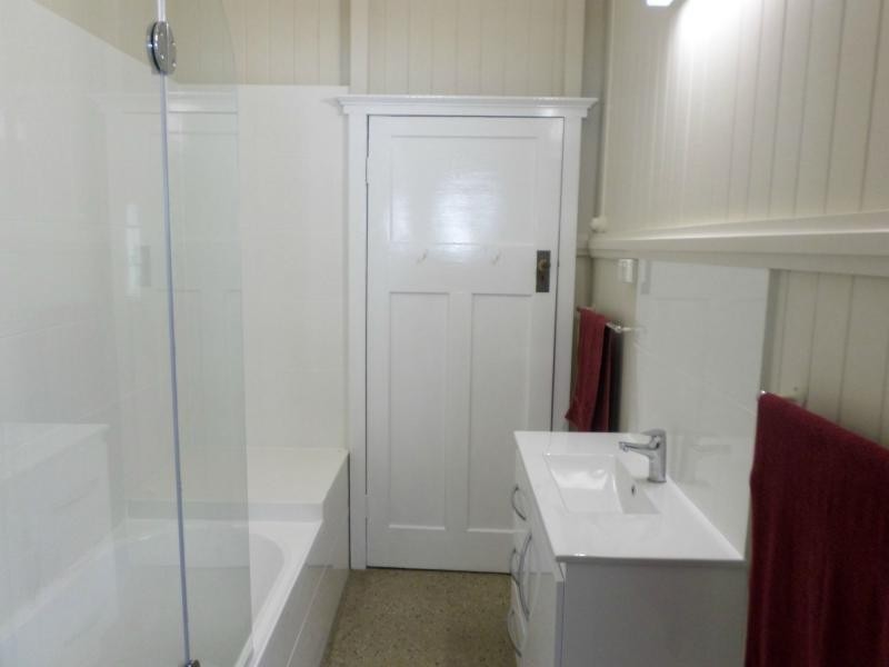 12 Marlborough Street, Sherwood QLD 4075