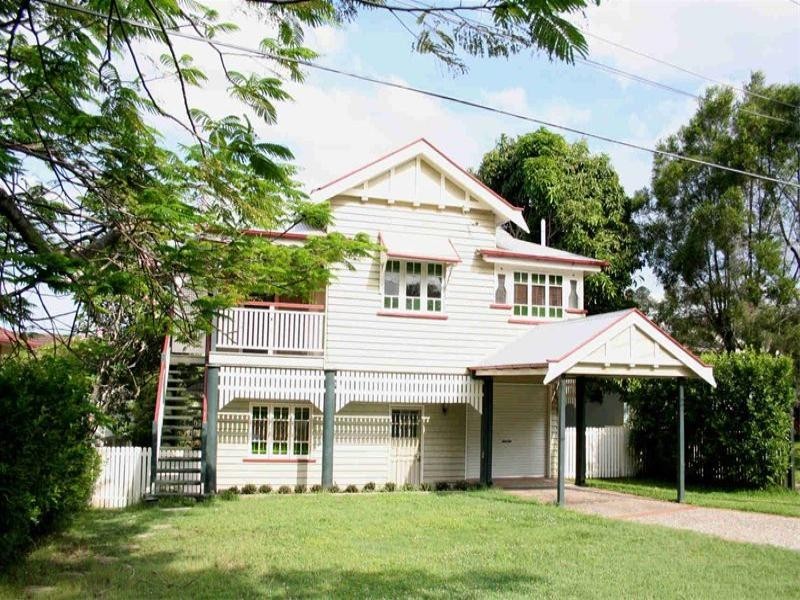 9 Douglas Street, Sherwood QLD 4075