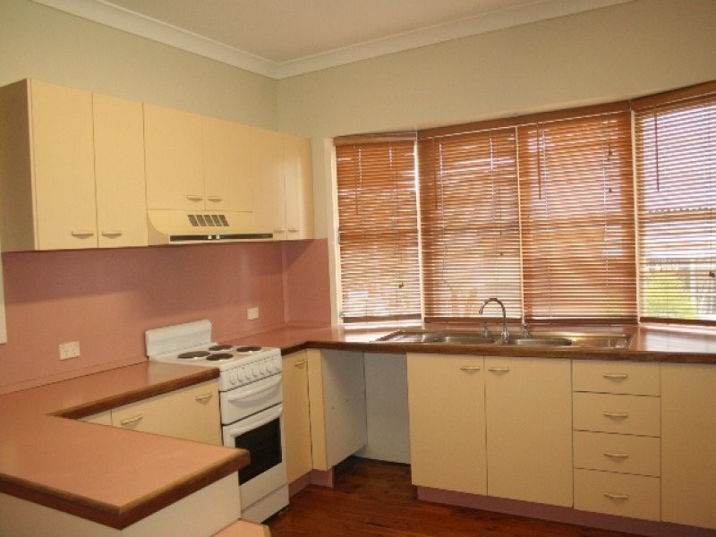 56 William Terrace, Oxley QLD 4075