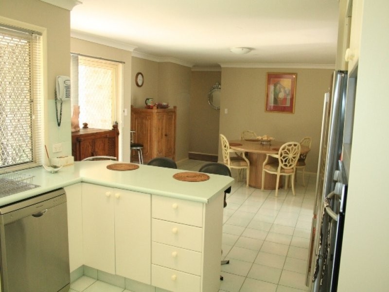 Seventeen Mile Rocks QLD 4073