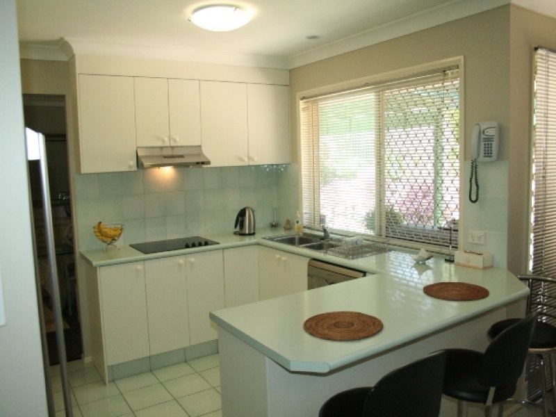 Seventeen Mile Rocks QLD 4073