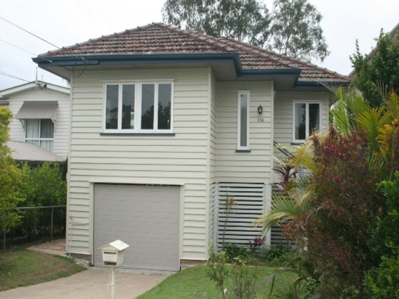 136 Central Avenue, Sherwood QLD 4075