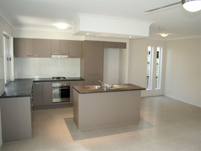 183 Strong Avenue, Graceville QLD 4075