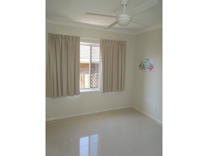 4B Prestwick Street, Oxley QLD 4075