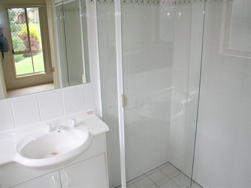 48 Gleneagles Crescent, Oxley QLD 4075