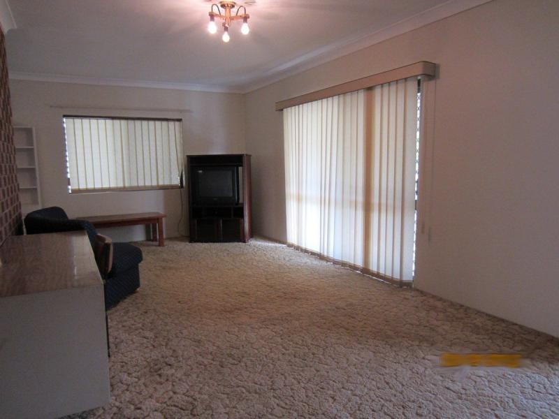 Durack QLD 4077