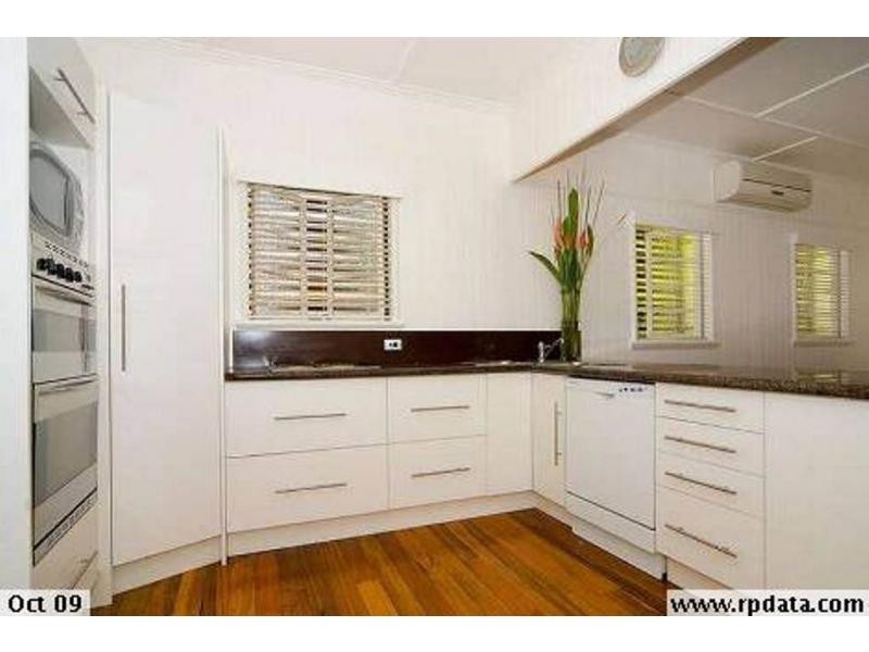 Tennyson QLD 4105