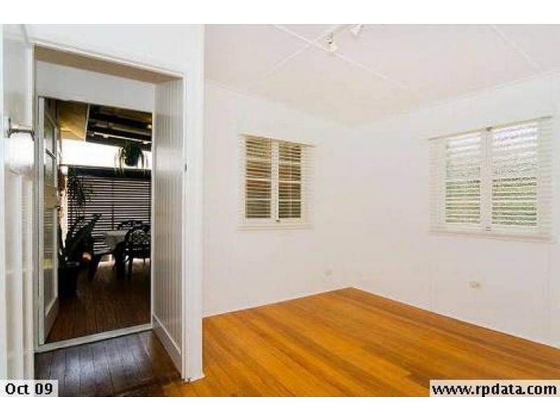Tennyson QLD 4105