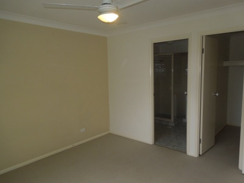 Oxley QLD 4075