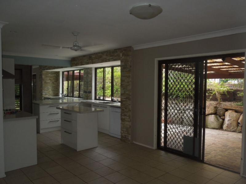 Durack QLD 4077