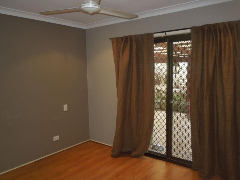 Durack QLD 4077