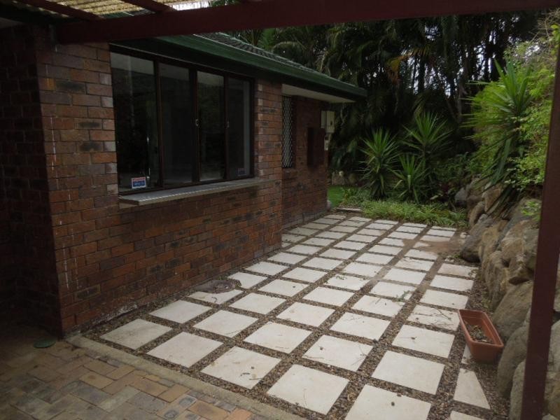Durack QLD 4077