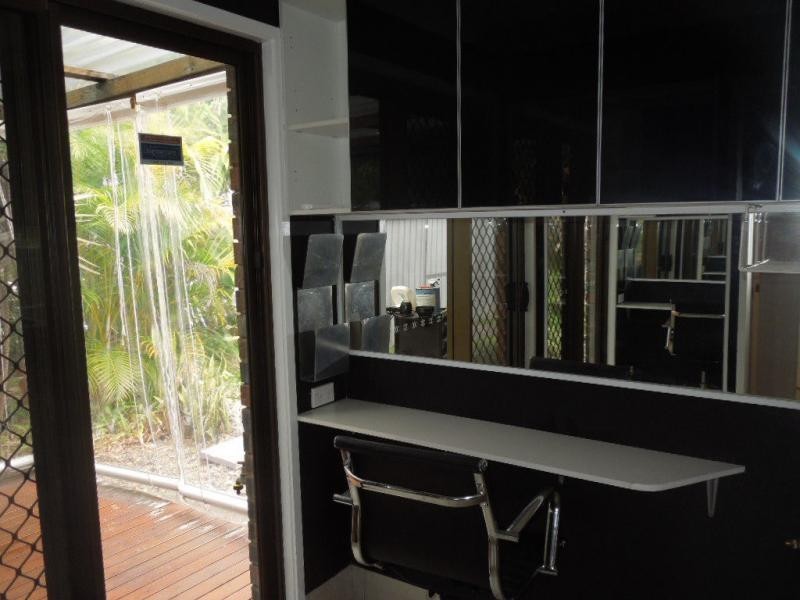Durack QLD 4077