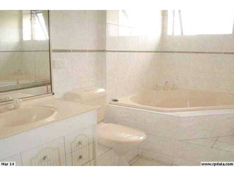 Indooroopilly QLD 4068