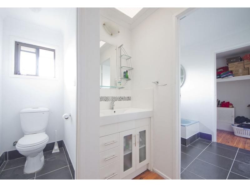 38 Deniven Street, Corinda QLD 4075