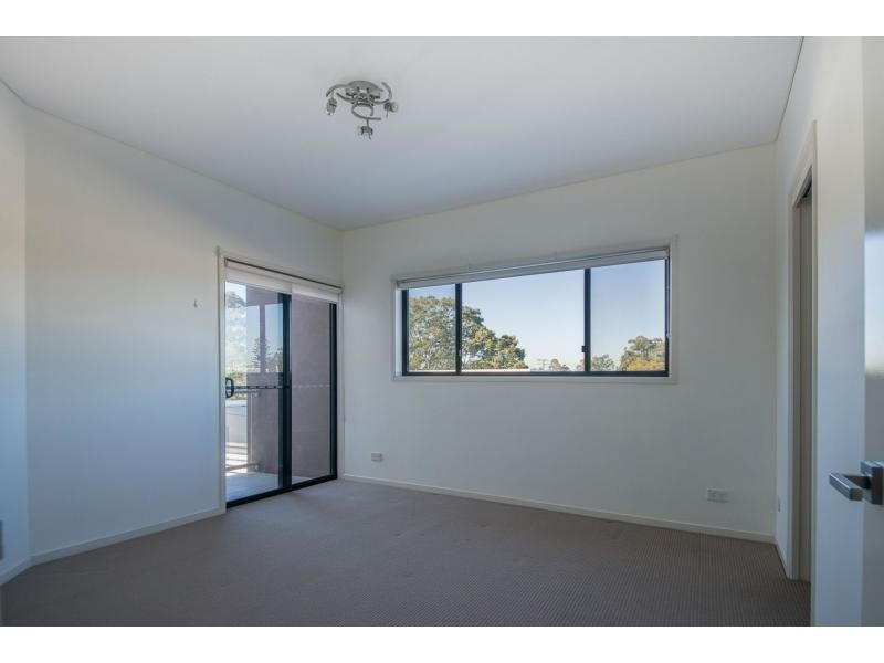 20/327 Verney Road East, Graceville QLD 4075