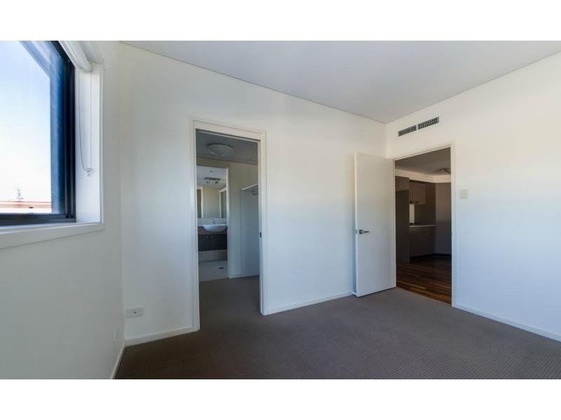 20/327 Verney Road East, Graceville QLD 4075