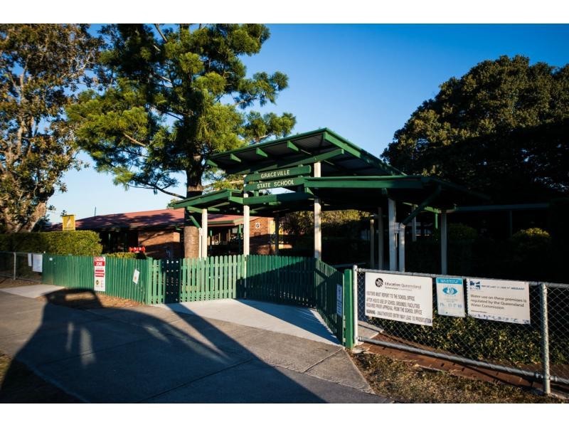 20/327 Verney Road East, Graceville QLD 4075