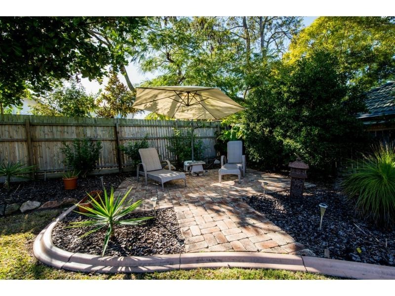 26 Davies Street, Oxley QLD 4075