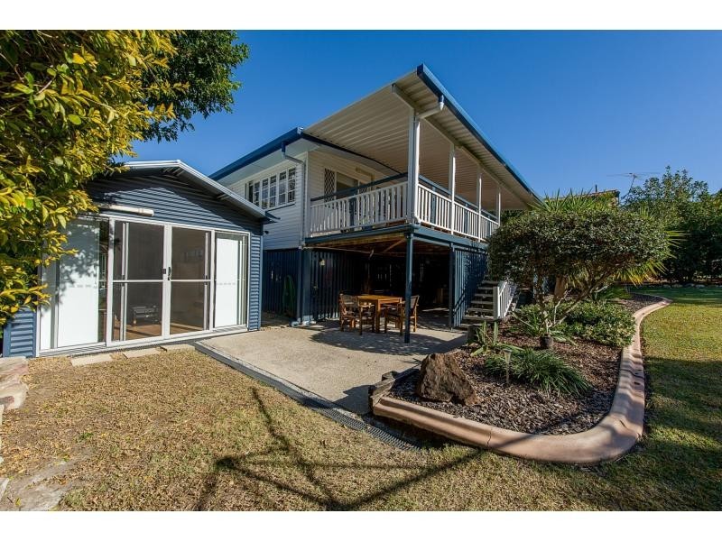 26 Davies Street, Oxley QLD 4075