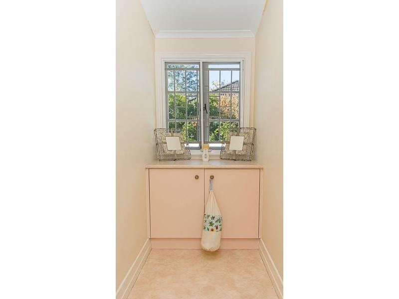 26 Davies Street, Oxley QLD 4075