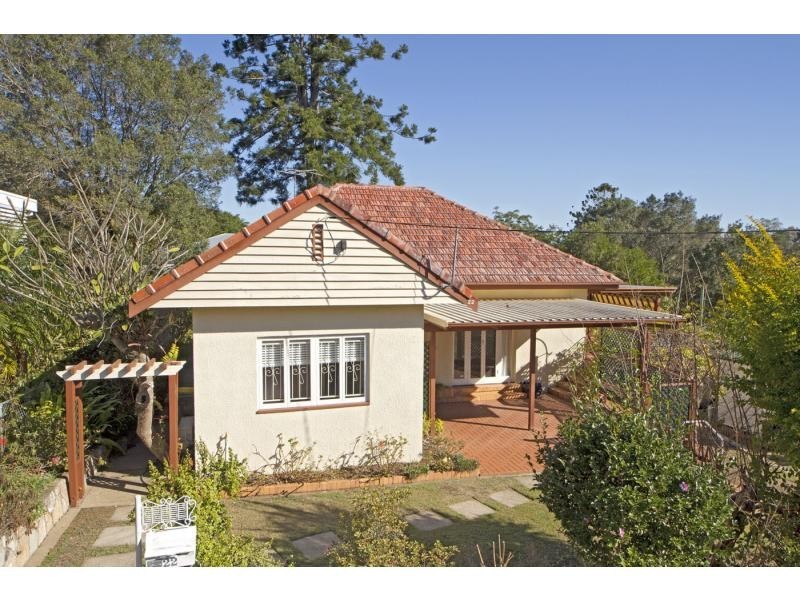 22 Kinkead Avenue, Sherwood QLD 4075