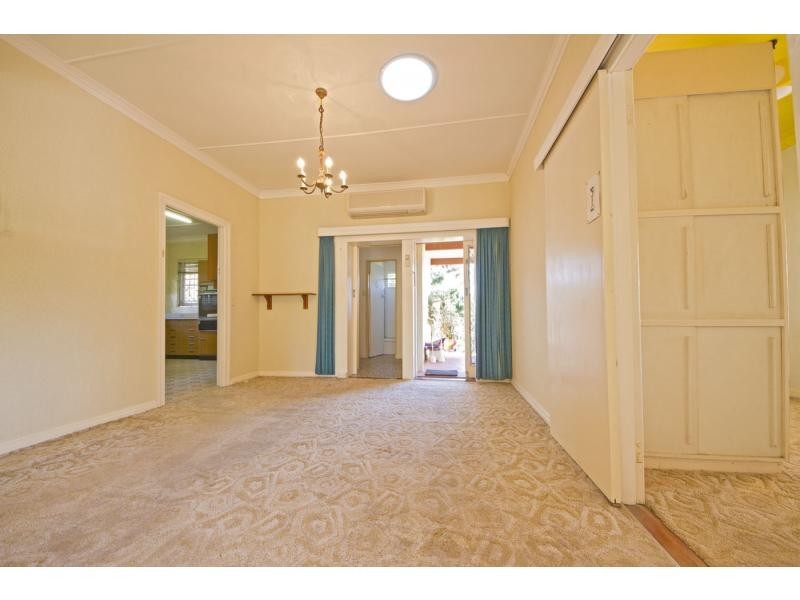 22 Kinkead Avenue, Sherwood QLD 4075