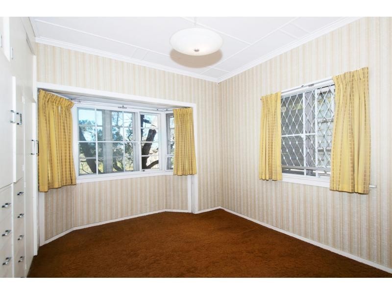 95 McCaul Street, Indooroopilly QLD 4068