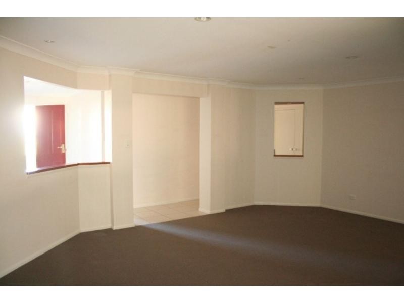 42 Hazlehead Place, Oxley QLD 4075