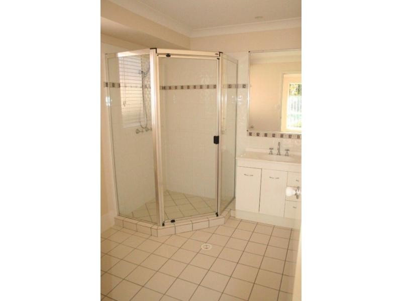 42 Hazlehead Place, Oxley QLD 4075