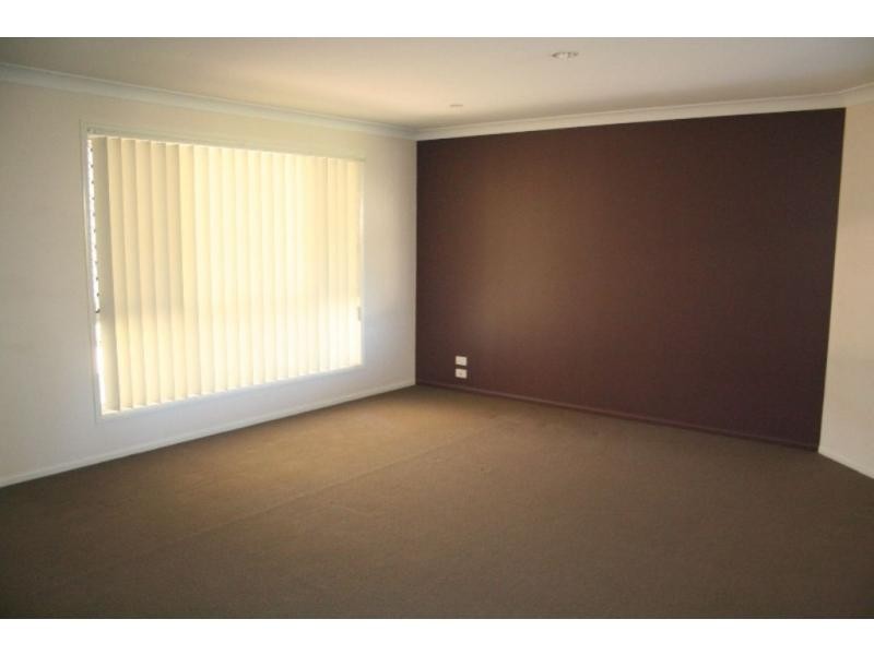 42 Hazlehead Place, Oxley QLD 4075