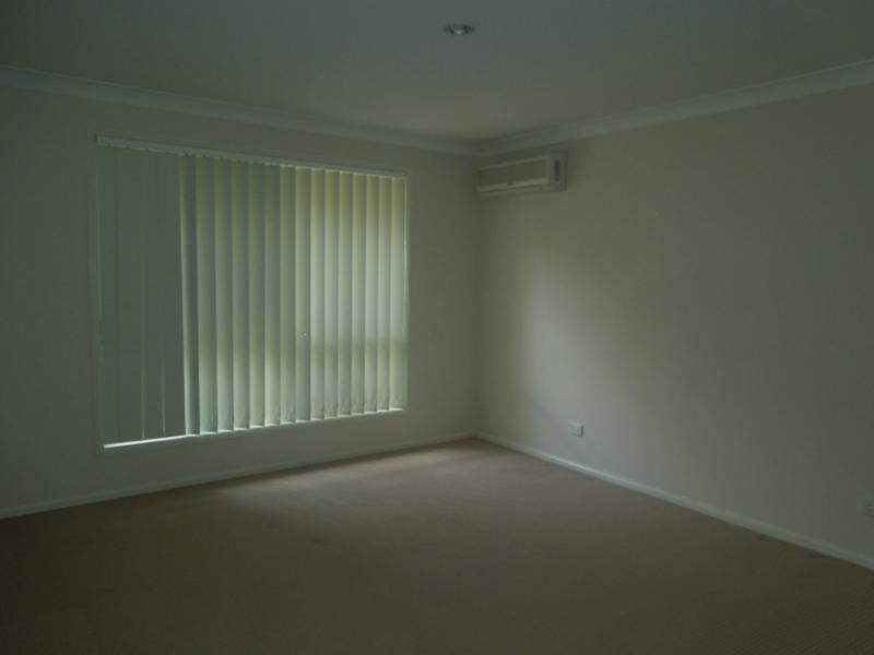 42 Hazlehead Place, Oxley QLD 4075