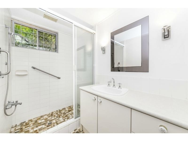 1/24 Thallon Street, Sherwood QLD 4075