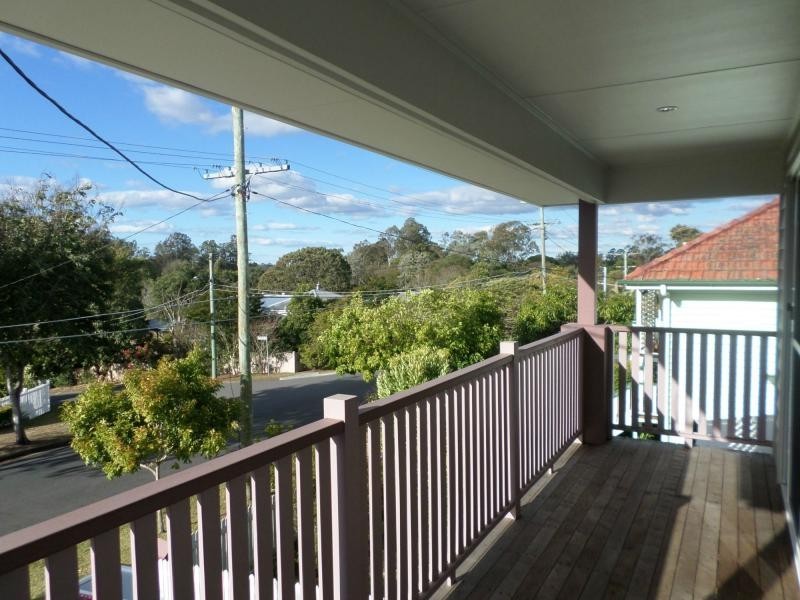 67 White Street, Graceville QLD 4075