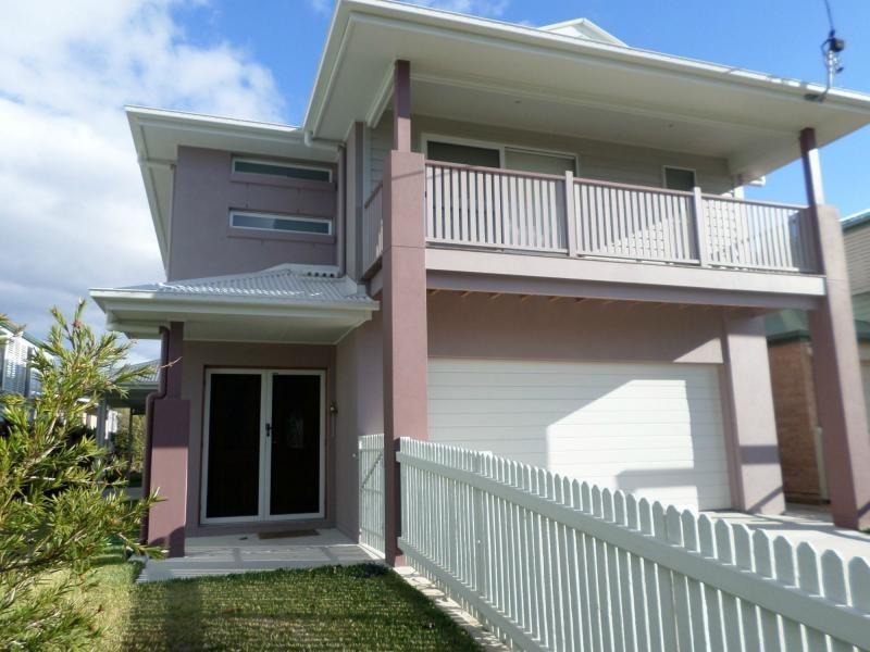 67 White Street, Graceville QLD 4075