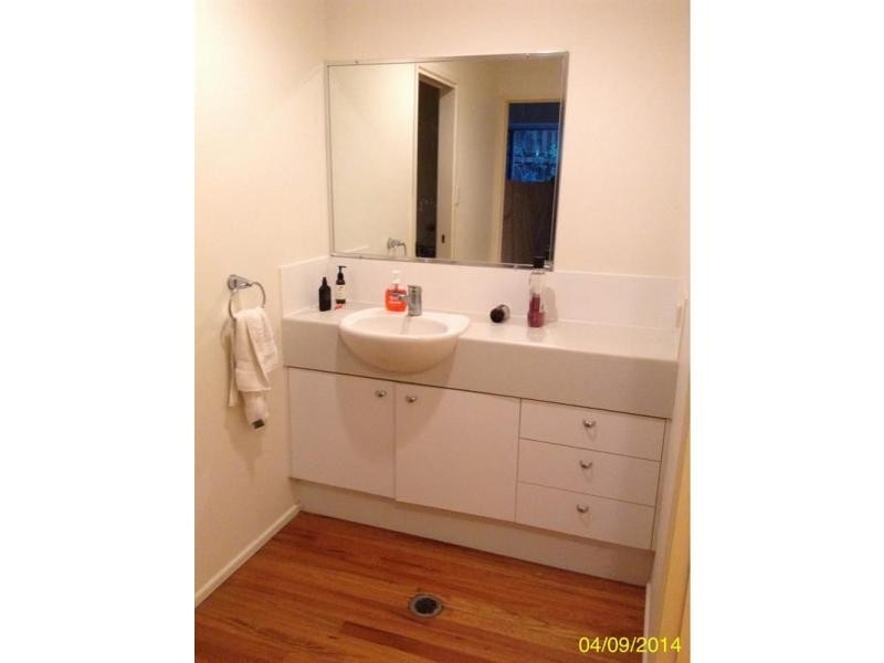 79B Honour Avenue, Chelmer QLD 4068