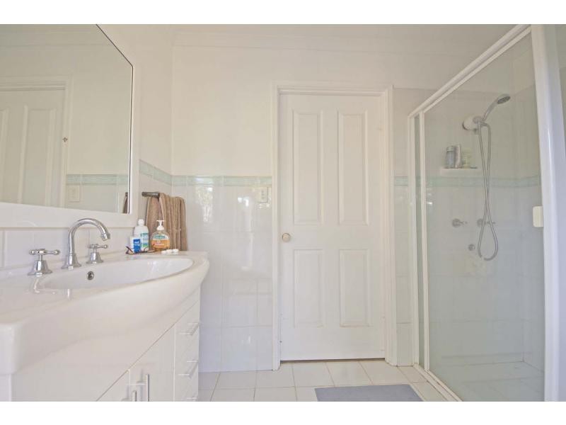 267 Verney Road East, Graceville QLD 4075