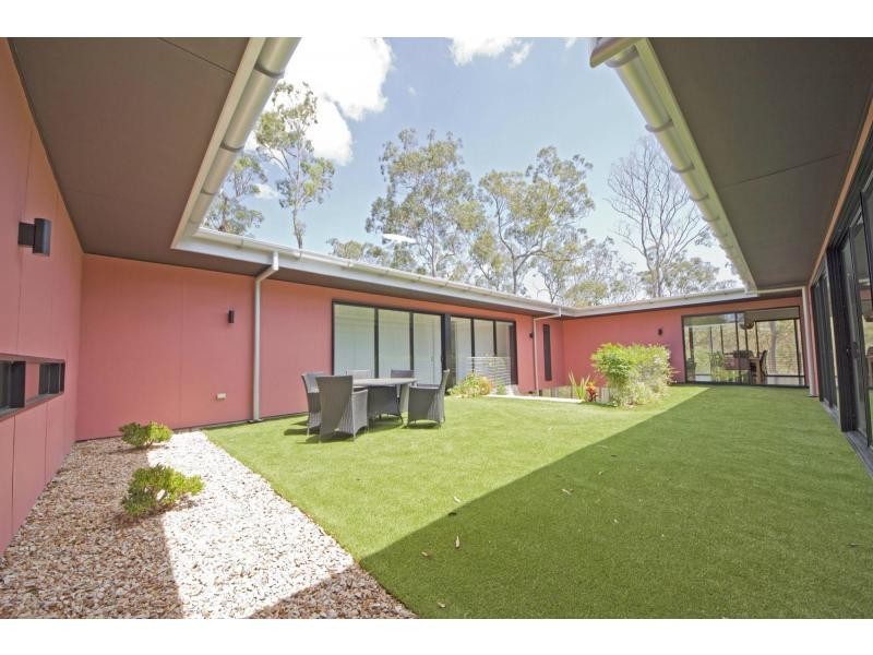 19 Lilly Pilly Road, Pullenvale QLD 4069