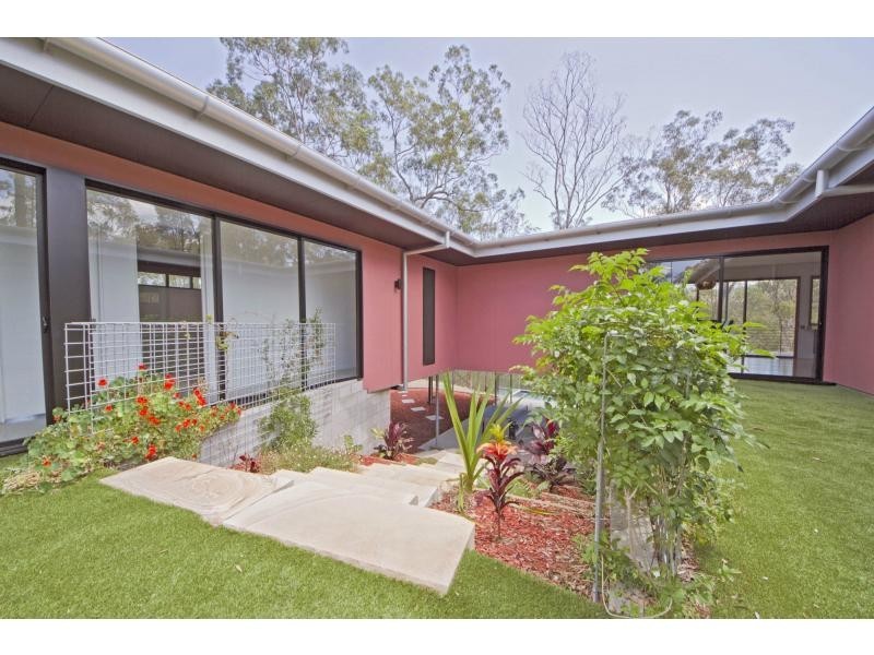 19 Lilly Pilly Road, Pullenvale QLD 4069