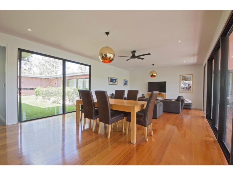 19 Lilly Pilly Road, Pullenvale QLD 4069